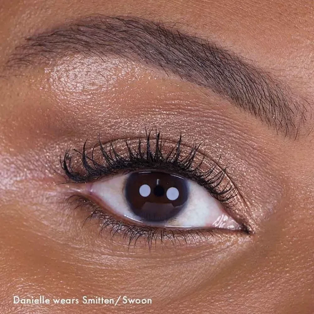 Wander Beauty Double Date Eyeshadow Duo in Smitten/Swoon